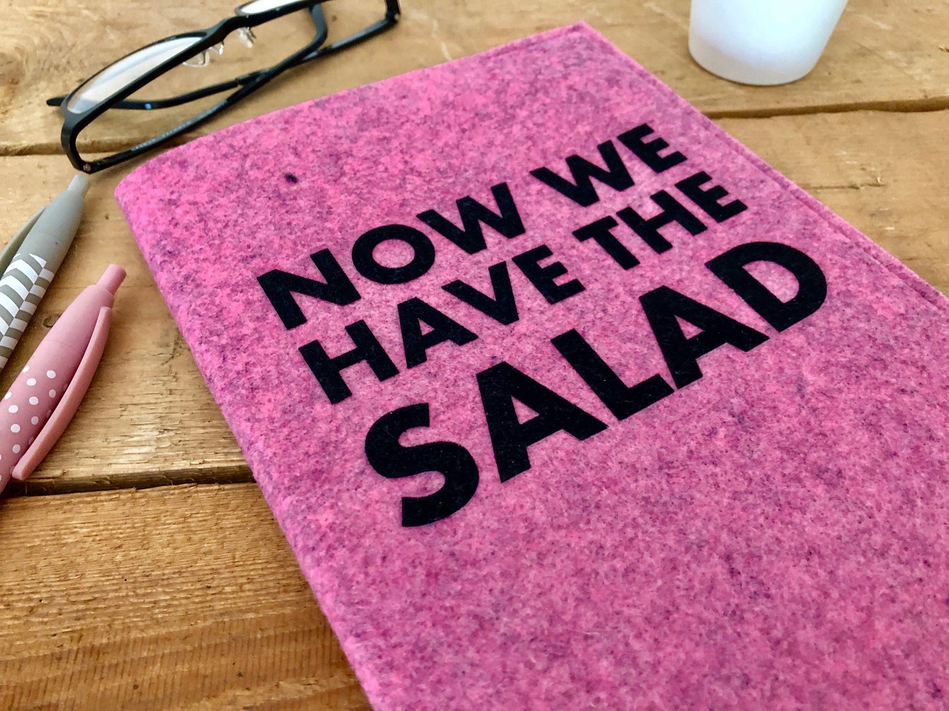 Notizbuchhülle | And now we have the salad | Bedruckte Hülle für Notizbuch oder Kalender